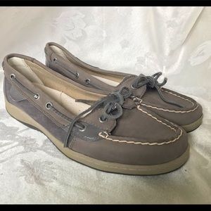 Women’s 8.5 Gray Sperry Angelfish